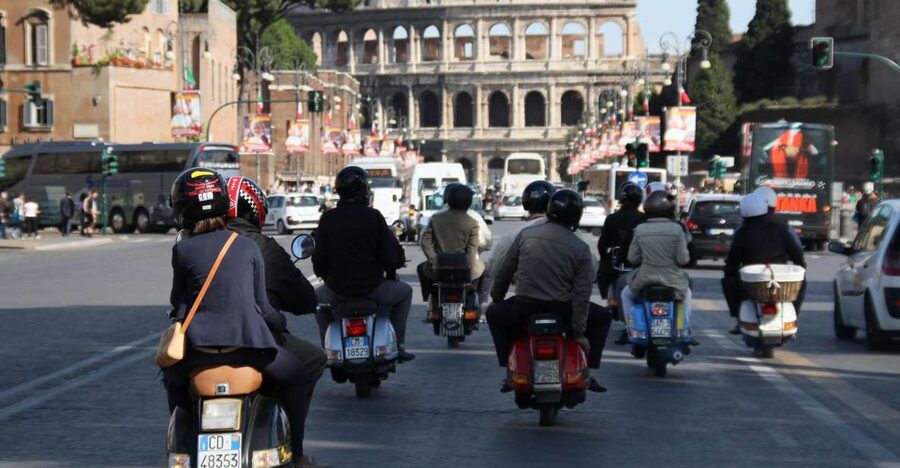 Rome: Half-Day Vespa Tour with Private Driver - Riding the Classics, Coliseum to Vatican Stops and Photo Views