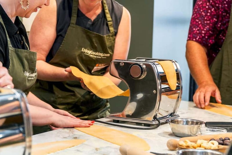 Rome: Hands-On Pasta & Tiramisu Class with Unlimited Wine - Key Highlights You Should Not Miss