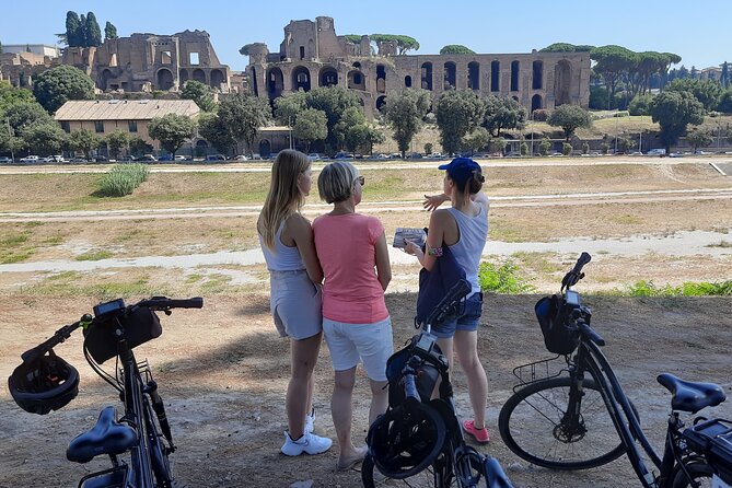 Rome Highlights By Electric Bicycle Private Tour - Piazza del Gesù meet-up and the Rolling Rome start perks