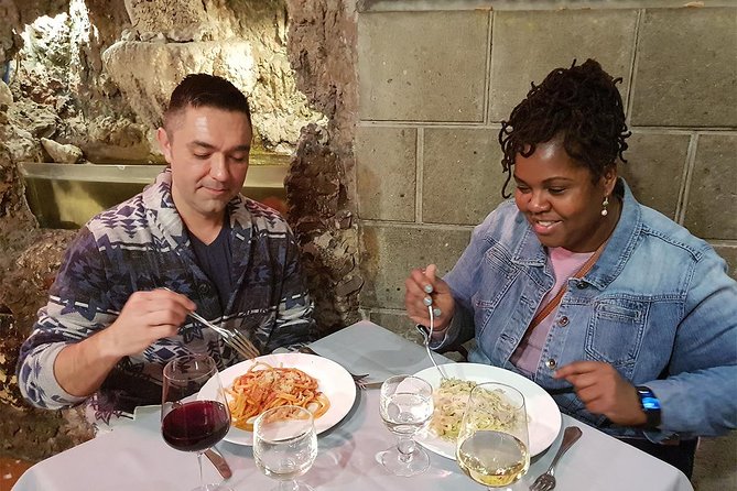 Rome Jewish Ghetto Food & Wine Tour & Guided Visit of Top Sites Lit Up at Night - A 6:00 pm Jewish Ghetto food-and-wine walk with real night views