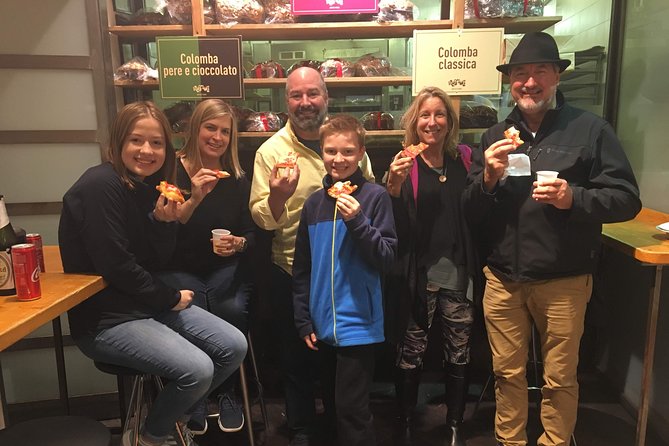 Rome Jewish Ghetto Food & Wine Tour & Guided Visit of Top Sites Lit Up at Night - Piazza Navona tastings: fried artichokes, pizza, wine, and espresso