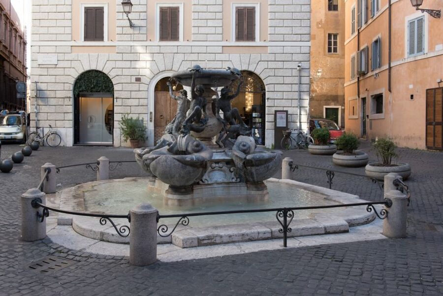 Rome: Jewish Ghetto, Great Synagogue & Trastevere Tour - Crossing Tiber Island: a classic Rome moment you can’t really fake