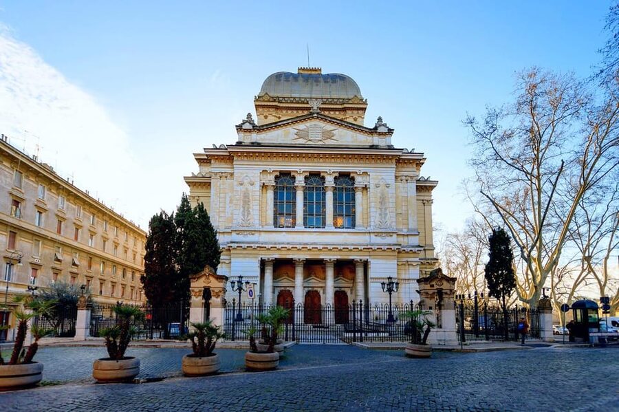 Rome: Jewish Museum and Tempio Maggiore Entry with Audio - What You’ll Actually See in the Collection