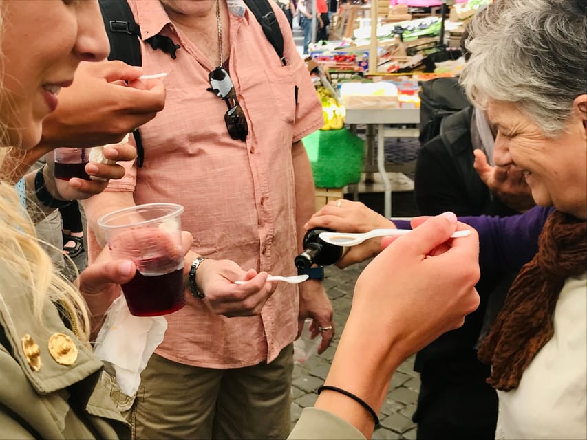 Rome: Jewish Quarter and Campo de' Fiori Street Food Tour - Via dei Chiavari: beer sample plus street-level Rome views