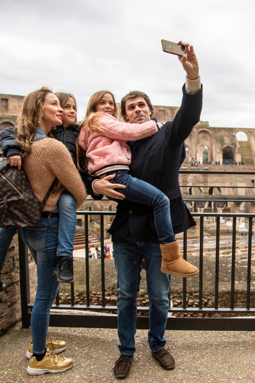 Rome: Kid-Friendly Colosseum Experience and History Tour - The 2.5-Hour Family Route, Palatine Hill to the Roman Forum