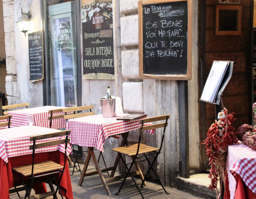 Rome: Lunch or Dinner with typical Roman Dishes - Pasta choices that taste like Rome: ragù, Amatriciana, and Carbonara