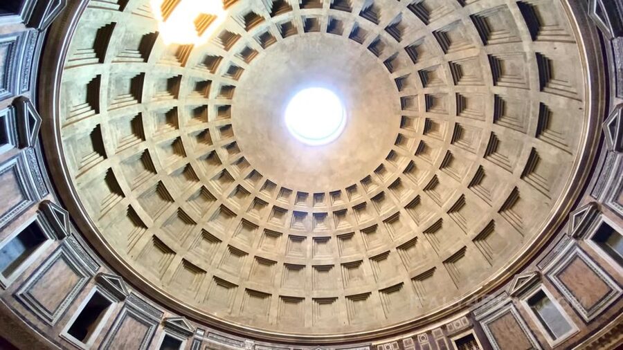 Rome: Monuments Audio Guide with Pantheon, no entry ticket - Timing inside a crowded monument: how to pace your 20 minutes