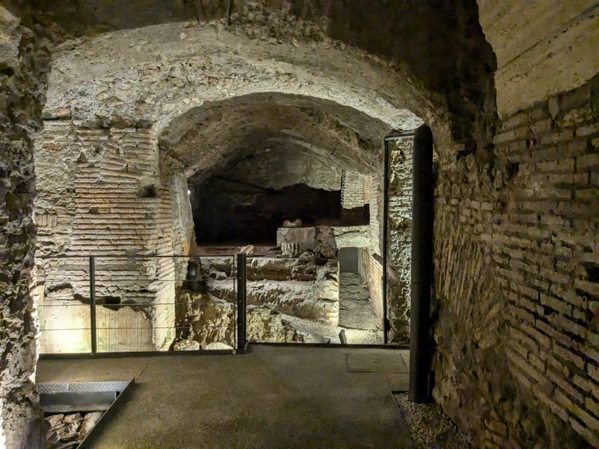 Rome: Navona Underground & Domitian Stadium Guided Tour - Tips for a smoother visit