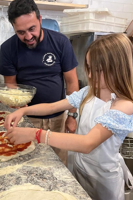 Rome: Neapolitan Pizza Cooking Class in Front of the Vatican - The lesson setup: pizzaiolo guidance you can actually use