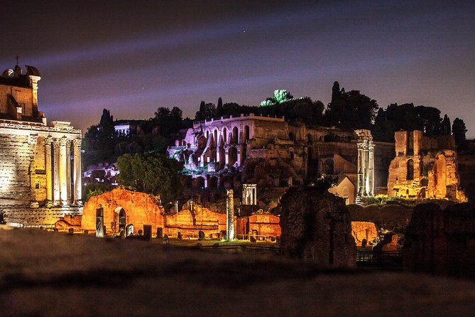 Rome Night Photo Tour - Your instructor coaching: tripod, iPhone help, and real feedback