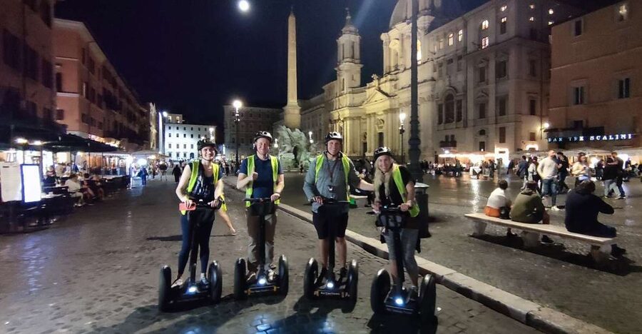 Rome: Night Segway Tour - Temple of Hadrian and the Pantheon: lighting that makes ancient shapes pop