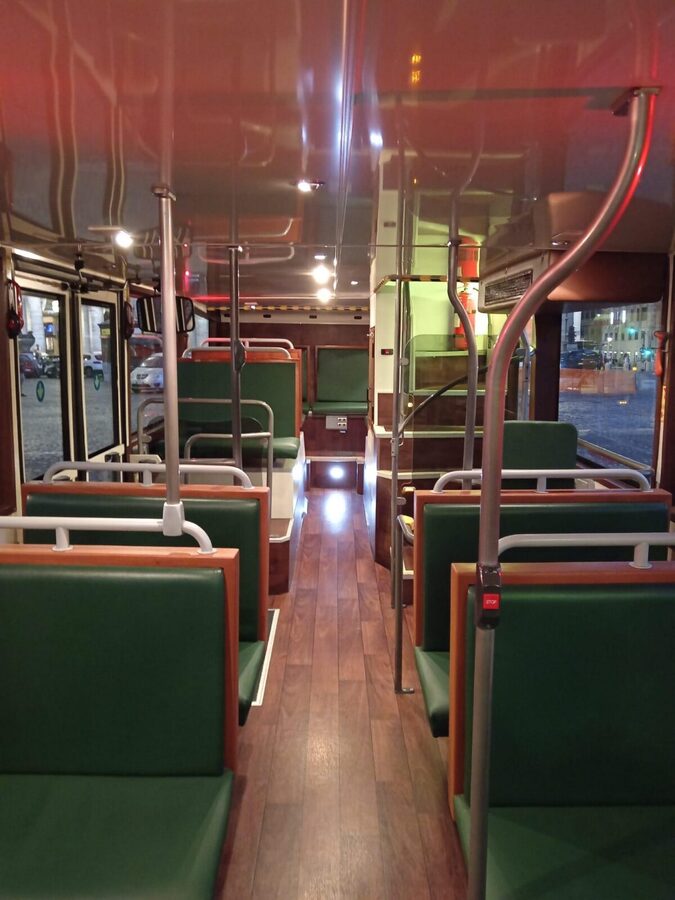 Rome: Nighttime Tour by Open-Top Bus with Tasting Stop - Small details that can make or break your night