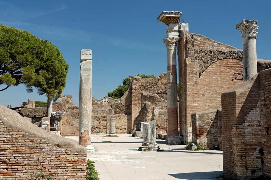 Rome: Ostia Antica Tour From Rome - Getting to Ostia Antica by train, without Rome’s morning chaos