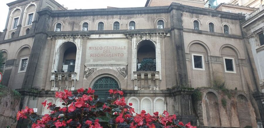 Rome: Palazzo Venezia Reserved Entrance with Museum - Vittoriano Monument: the terrace views and why the panoramic elevator helps