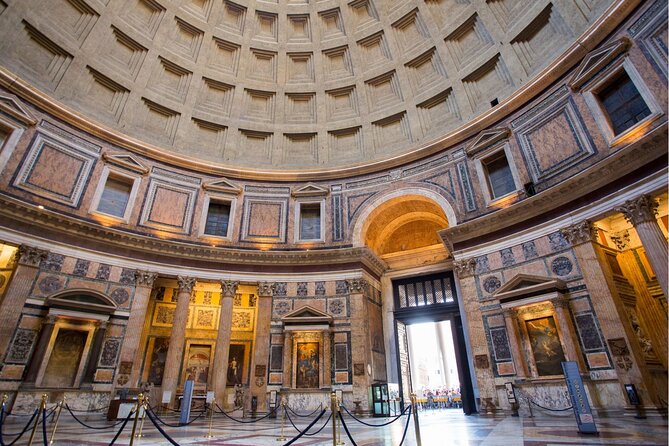 Rome Pantheon Entry ticket with Audio Guide - Inside the Pantheon: what to look for once the door opens