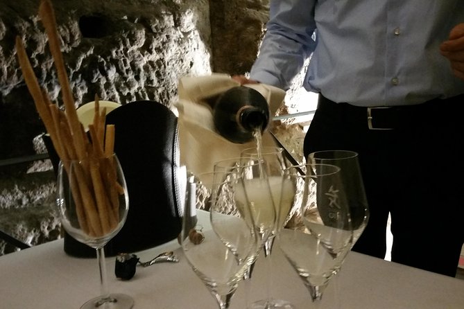 Rome Pantheon: Fine Food & Wine Pairing Dinner with Sommelier - Price and value: what $145.18 is really buying