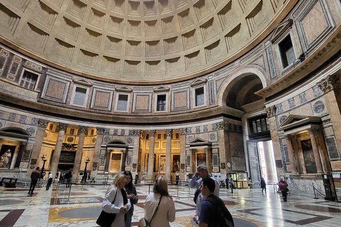 Rome: Pantheon Guided Tour with Entry Ticket - Photo points and unobstructed viewing in a crowded monument