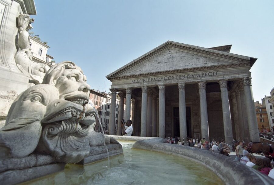 Rome: Pantheon Guided Tour with Entry Ticket and Headsets - Headsets and small-group pacing: practical comfort inside a big room