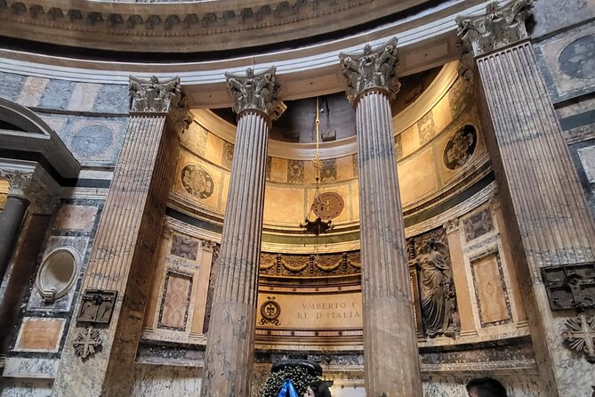 Rome: Pantheon Guided Tour with Entry Ticket - Inside the Pantheon: dome, sculptures, and Raphael’s tomb