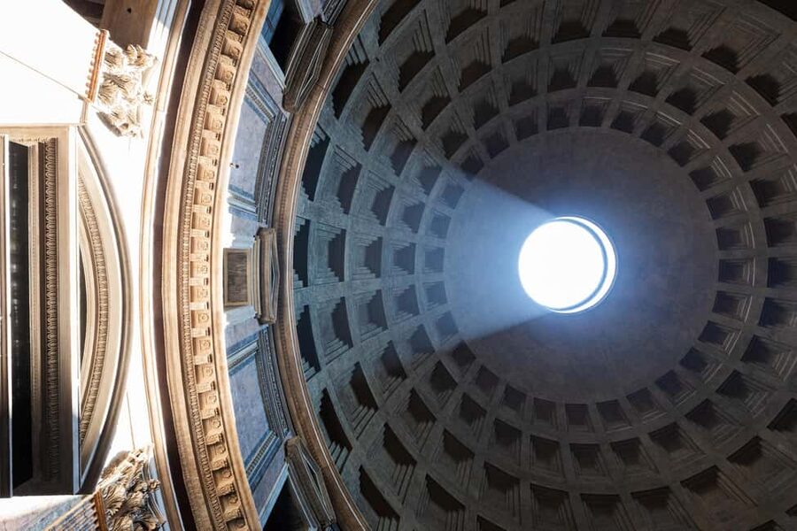 Rome: Pantheon Guided Tour with Skip-the-line Ticket - Entering the Pantheon: From Ancient Temple to Christian Symbol