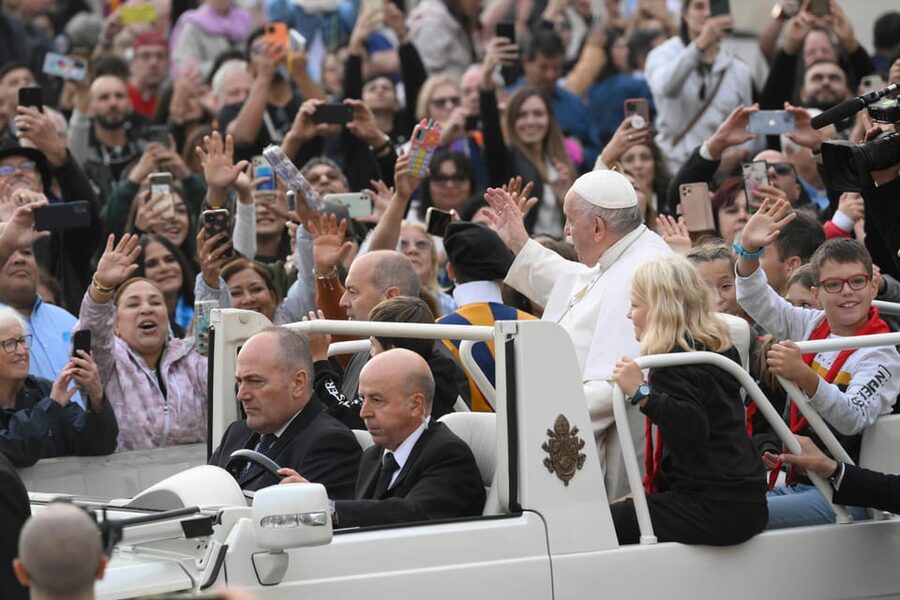 Rome: Papal Audience Experience - Why this Papal Audience tour feels easier than doing it on your own
