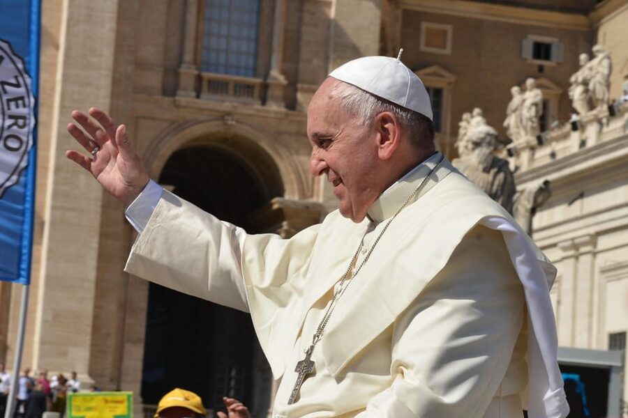 Rome: Papal Audience Experience - Getting your place: early arrival and how close you can realistically get