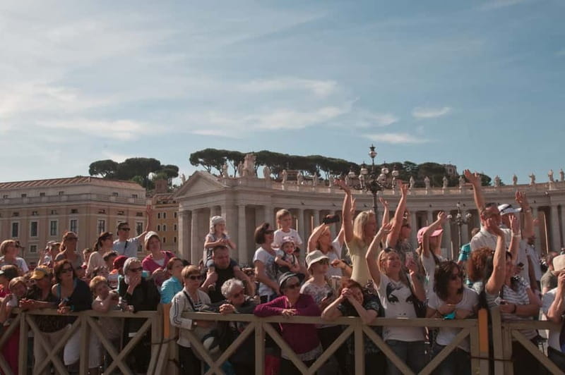 Rome: Papal Audience with Pope Leo XIV & Expert Guide - The Pope’s route: what you should expect to see