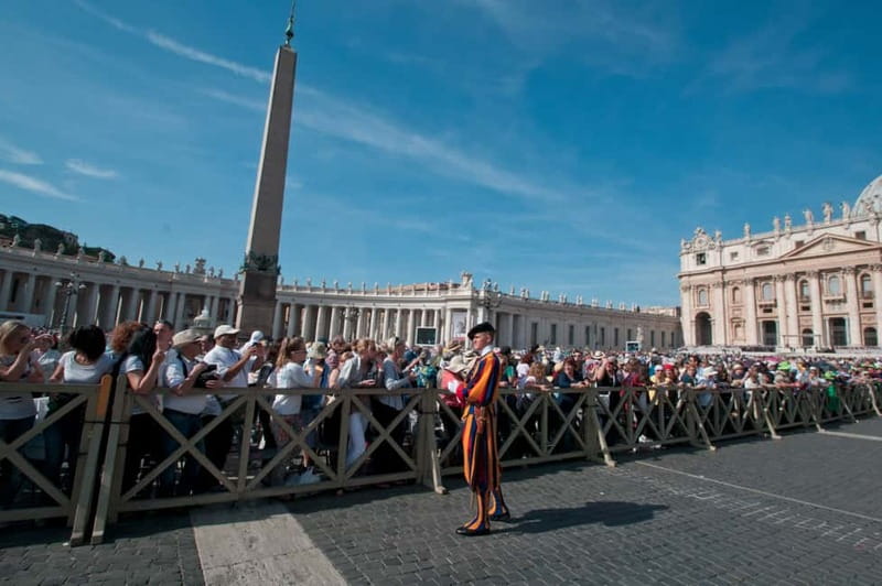 Rome: Papal Audience with Pope Leo XIV & Expert Guide - What the 3.5 hours covers, and how it feels day-of