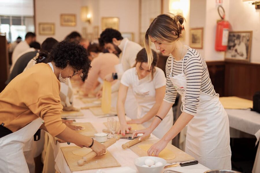 Rome: Pasta and Tiramisu Cooking Class in Piazza Navona - Piazza Navona Turns a Cooking Class Into a Real Roman Moment