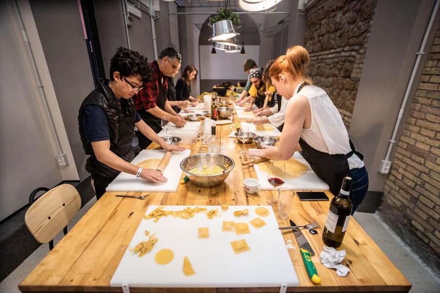 Rome: Pasta Cooking Class with Market Visit and Wine - Meeting at Via Palestro 51 and What To Expect From the Start