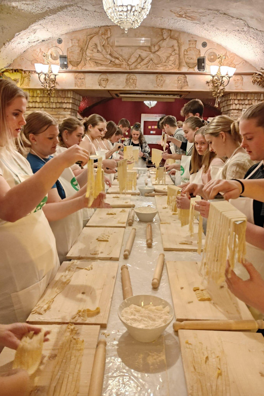 Rome: Pasta & Tiramisu Cooking Class near the Spanish Steps - What You Actually Make: Fettuccine and Tiramisu, From Scratch