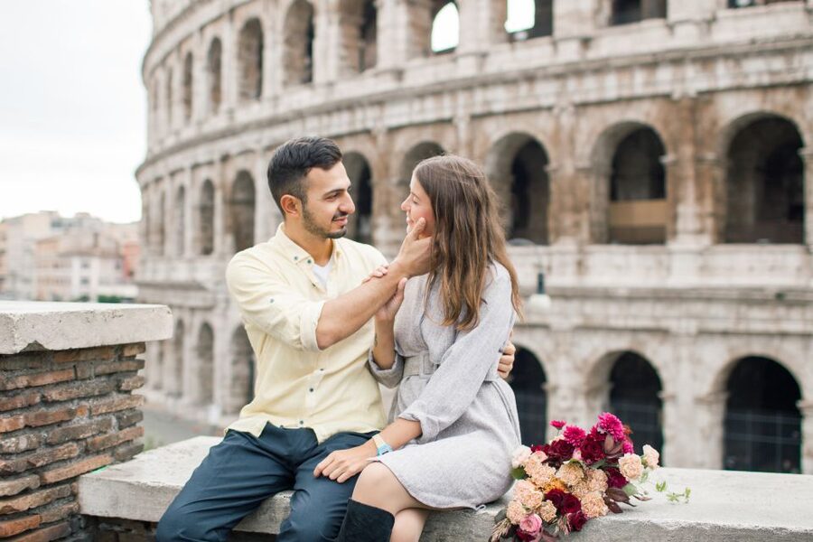 Rome: Personalized Photoshoot outside the Colosseum - Colosseum photo stop: getting flattering angles in crowded streets