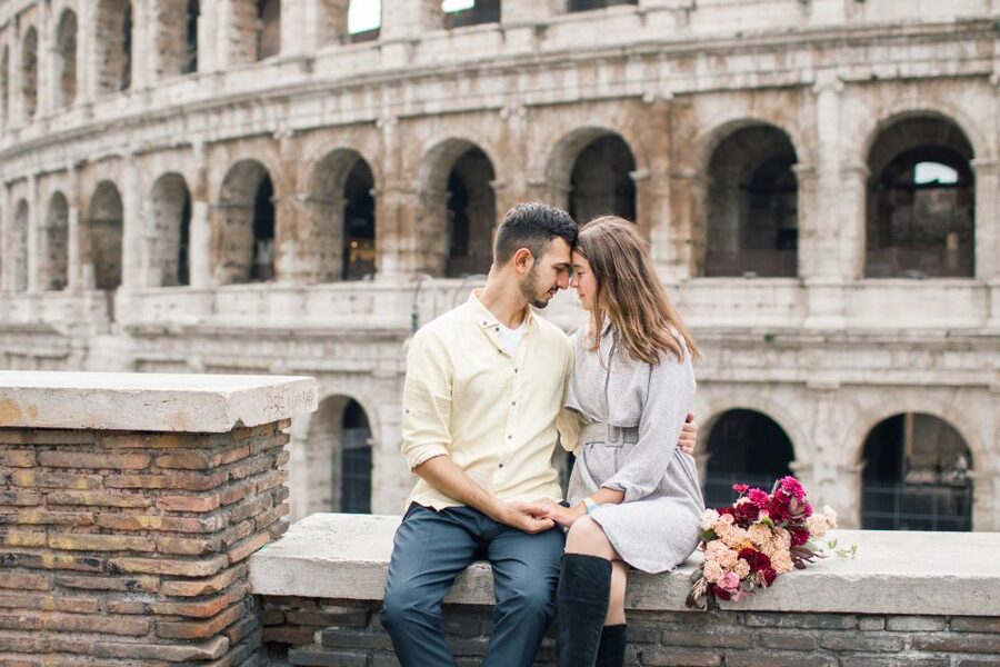 Rome: Personalized Photoshoot outside the Colosseum - Who should book this (solo, couples, families, proposals, kids)