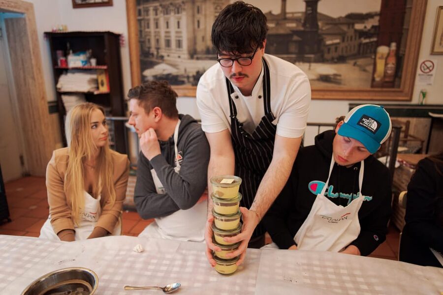 Rome: Pizza and Tiramisu Cooking Class in Piazza Navona - The Setting: Traditional Restaurant Energy, Not a Demo-Only Classroom