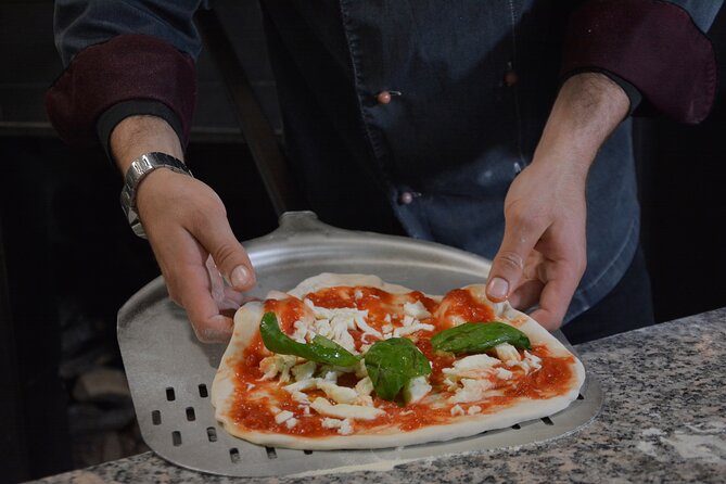 Rome: Pizza Making Class Small Group Experience - How to time this on your Rome calendar