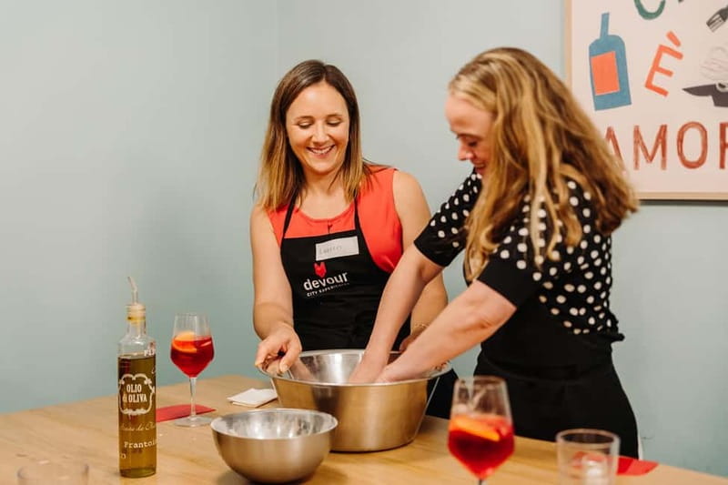 Rome: Pizza Making Class with Gelato & Drinks Included - Spritz Lesson First: The Aperitivo Hour That Sets the Tone