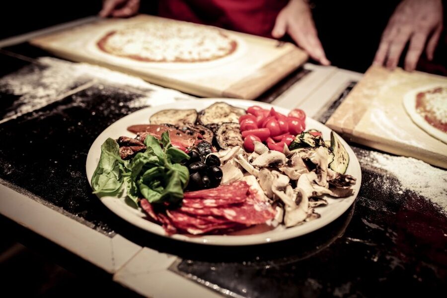 Rome: Pizza-Making Course with Dinner - Roman Pizza Starts With Dough From Scratch in Trastevere