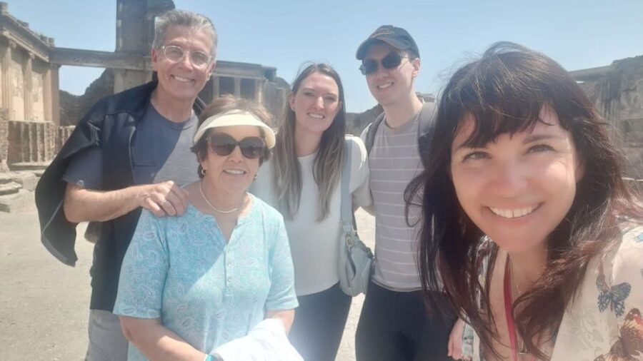 Rome: Pompeii Tour with Wine and Lunch by High Speed Train - Who should book this Pompeii by train and wine tour