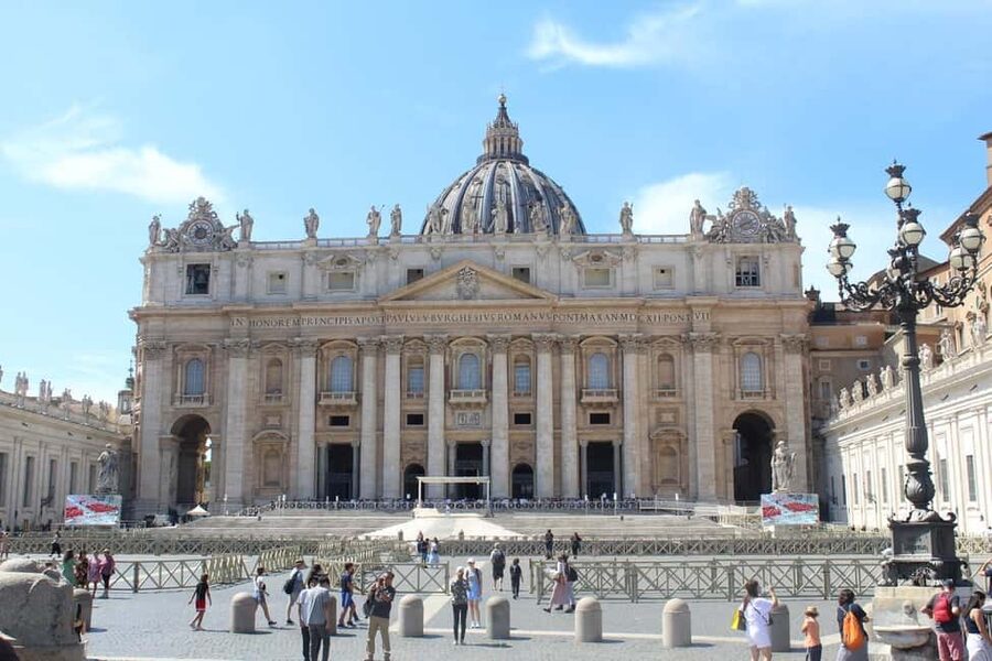 Rome: Private 3-Hour Tour by Chauffeur-Driven Vehicle - Why a private chauffeur for $80 per person can be real value
