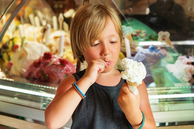 Rome Private Family Walking Tour with Games for Kids - Pantheon to Piazza Navona, Where Stories Land
