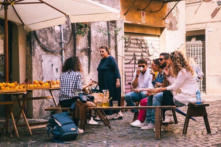 Rome: Private Food Tour with Local Guide - Sisto Bridge and Piazza Trilussa: small street scenes with big atmosphere