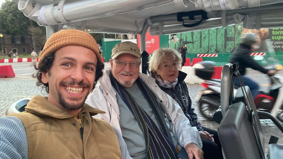 Rome: Private Golf Cart tour with a Local Guide - Why a 100% electric golf cart makes Rome easier