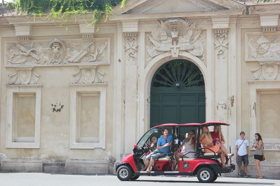 Rome: Private Guided City Highlights Tour by Golf Cart - Weather and what to bring so the tour stays pleasant