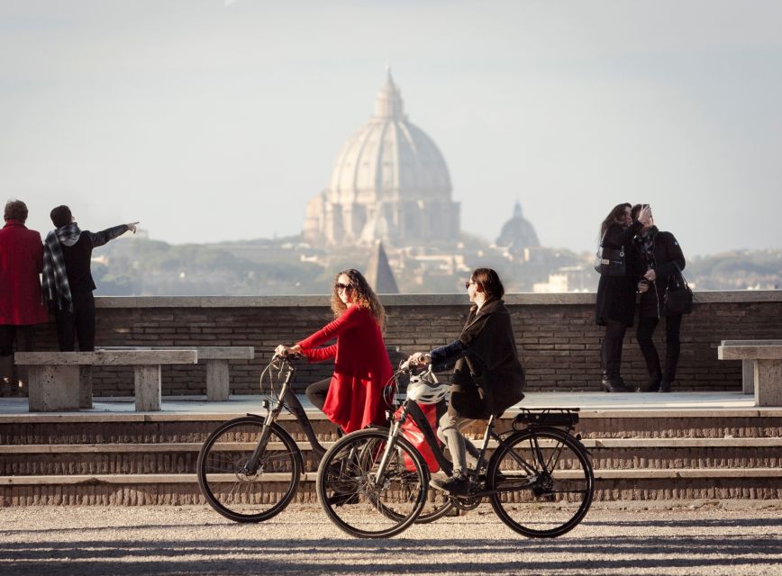 Rome: Private Half-Day Bike Tour with E-bike - Riding in Rome with a private group: pacing, breaks, and flexibility
