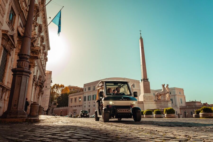 Rome: Private Highlights Tour by Golf Cart - Pickup in the historic center: where your tour really starts