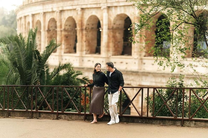 Rome: Private photoshoot at the Colosseum & Surroundings - Capitoline Hill for Views, Vibes, and Family Portraits