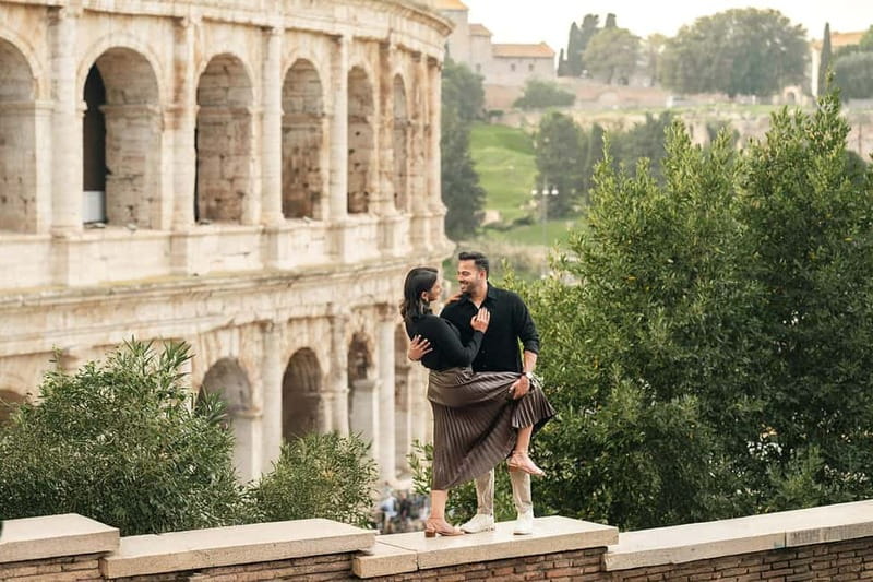 Rome: Private photoshoot at the Colosseum & Surroundings - Duration and Flow: 30 Minutes to 1.5 Hours