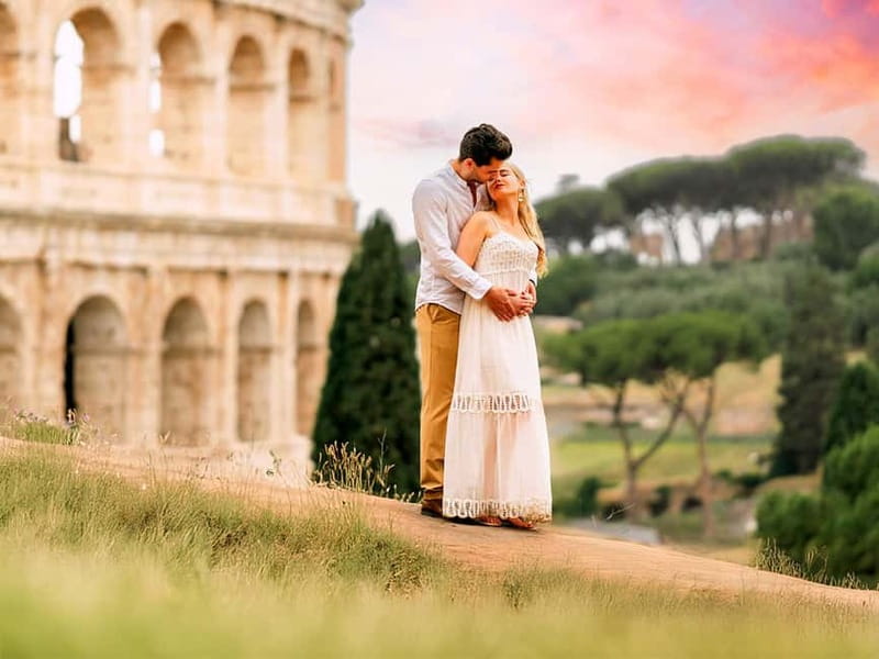 Rome: Private photoshoot at the Colosseum & Surroundings - Colosseum Golden Hour Portraits Without the Awkwardness