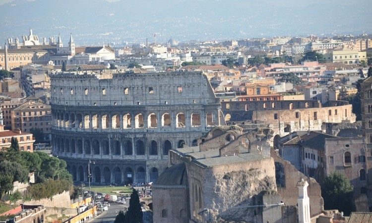 Rome: Private Tailored City Tour with Expert Driver - Trastevere And Circus Maximus: The Rome After The Postcards