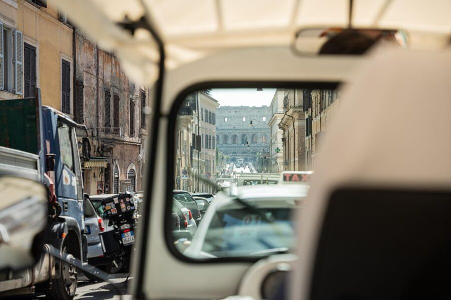 Rome: Private Tuk Tuk Tour with Hotel Pickup and Prosecco - Electric Tuk Tuk Comfort, Rain Plans, and Who It Fits Best